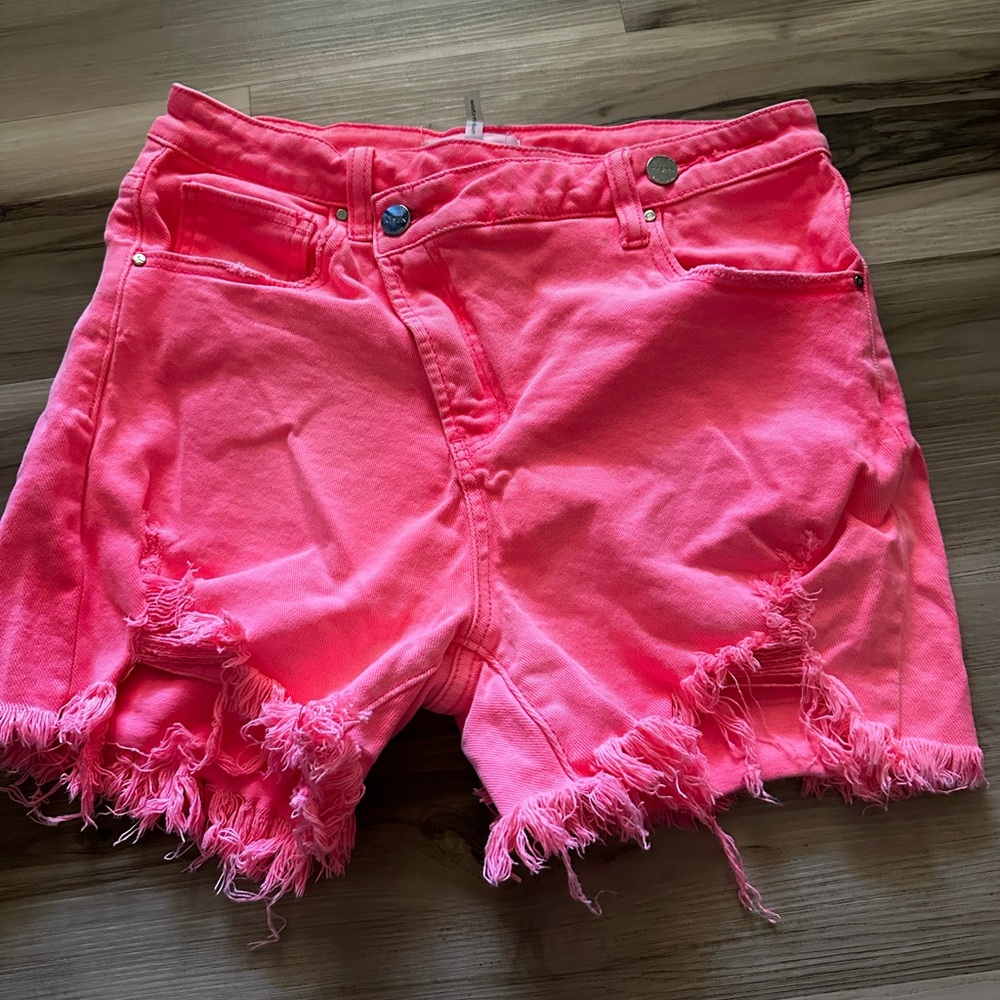 Bright coral risen cross front shorts size large